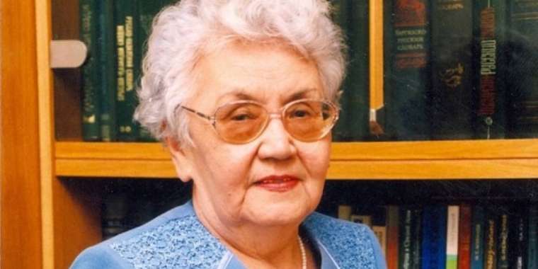 Аса көрнекті ғалым Рәбиға Сыздықова дүниеден озды