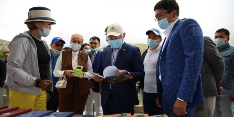 Індет кезіндегі джип-сафари: Сапарбаев сөгіс ала ма?