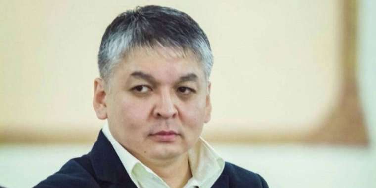 «Сіздерді ашығын айтқанда, жерлейміз» деген Ахметшәріп қызметінен кетті