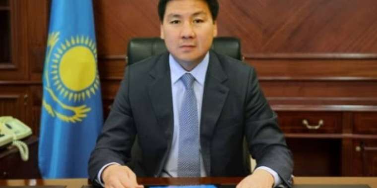 Мәмидің күйеубаласы қызметінен кетті