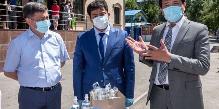 Кәсіпкерлер жамбылдықтарға жәрдемдесті