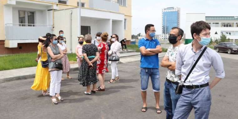 Әкім Әбдірайымовтың уәдесі таусылмапты