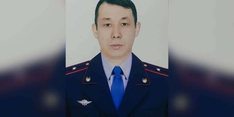 Педофилді ұстаған майор “Айбын” орденімен марапатталды