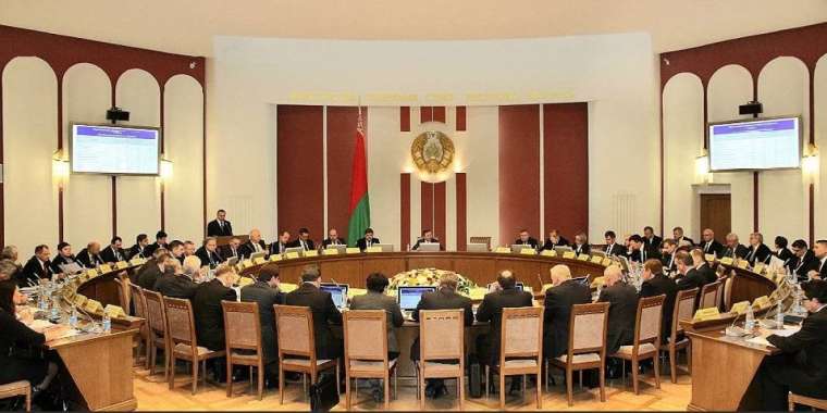 Беларусь үкіметі отставкаға кетті