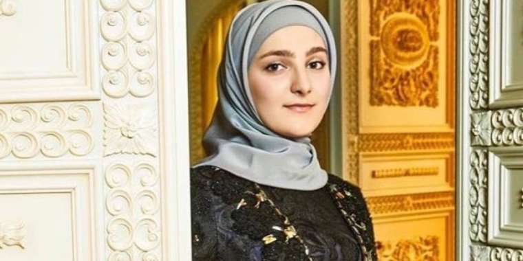 22 жасында Мәдениет министрінің бірінші орынбасары болды