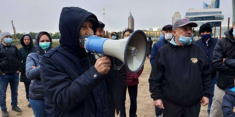 «Тоқаев, тыңдашы!», «Көлгінов, қарашы!»