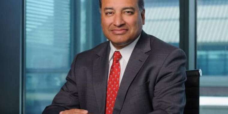 Тоқаевтың кеңесшісі - Чакрабарти