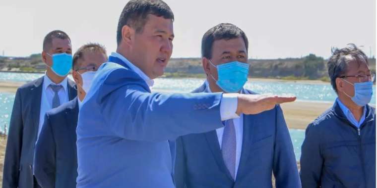 Әкімдердің арасында ең жаңа автокөлікті Нәлібаев теуіп жүр