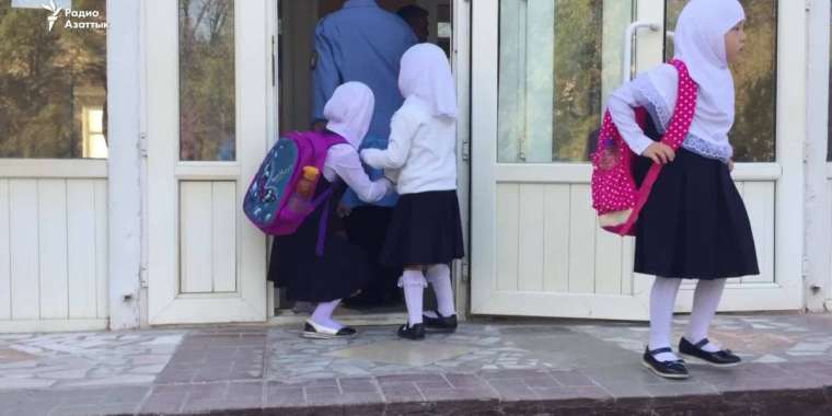 Аймағамбетовке ұсыныс – хиджаб киетін оқушылар онлайн оқысын