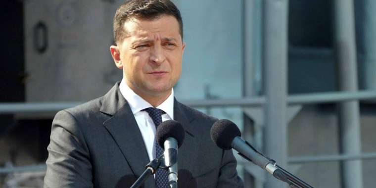 Президенттің орысша сөйлеуіне тиым салды