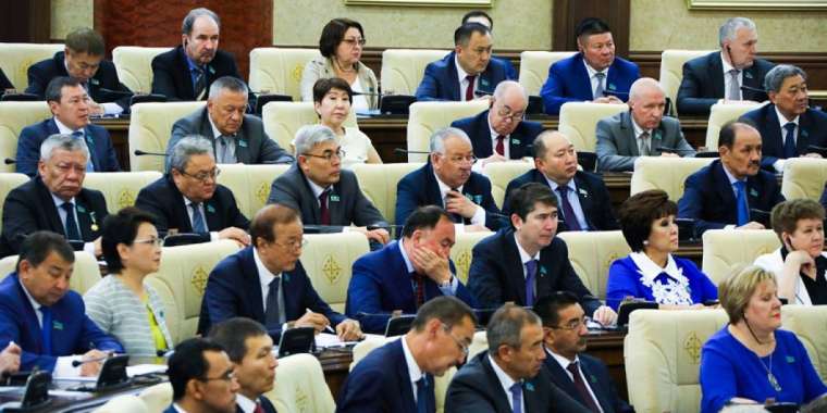 Заңсыздық па, әлде бассыздық па?