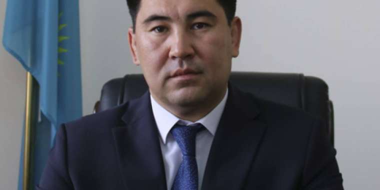 Алматы әкімдігі бір лед-экранға миллиондар шашпақ