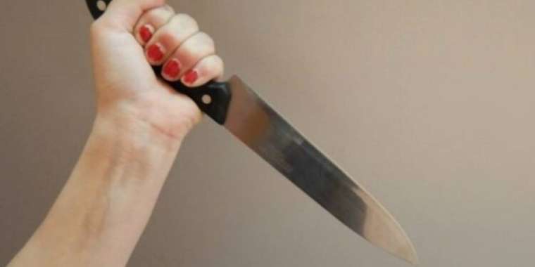 Ақтөбелік мұғалімді әріптесі пышақтап кетті