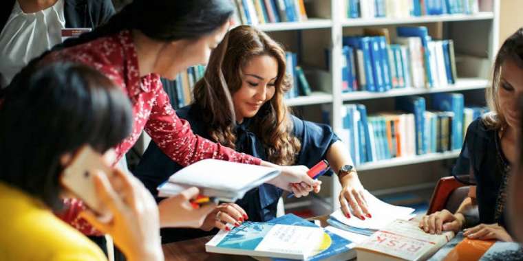 Ағылшын тілін тегін оқы!