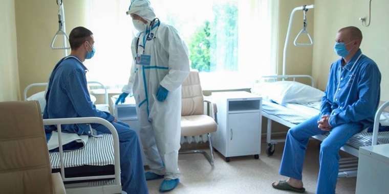 Ресейлік вакцина сынағына қатысқандар вирус жұқтырды