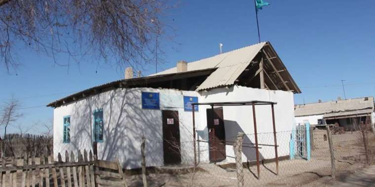 Мал қора маңындағы мектеп