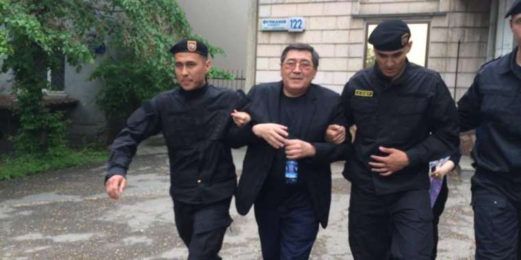 Ермұрат Бапи, сіз боссыз!