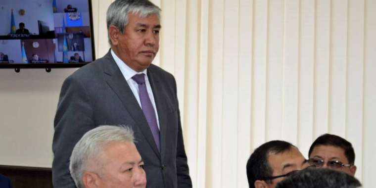 Шенеунік құрылысшы досымен бірге 60 млн жымқырған