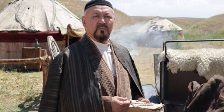 Болат Әбділмановтың Абайы Абай емес