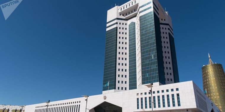 Үкіметтегі ауыс-түйіс: Небәрі екі министр ауысты