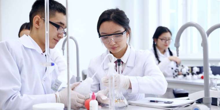 Үшінші мегаполисте жастарды жұмыспен қамту жалғасуда