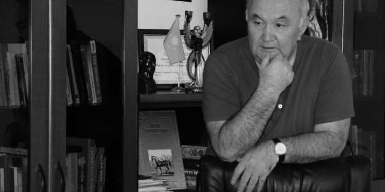 Есенғали Раушанов қайтыс болды