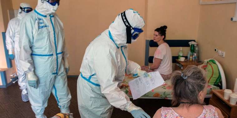 Коронавирусқа шалдыққандар саны 300 мыңға жетіп қалды