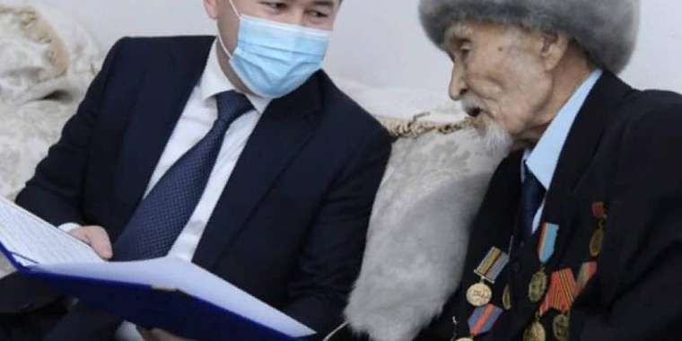 Шымкентте ардагерлерге 1 миллион теңгеден берілді  