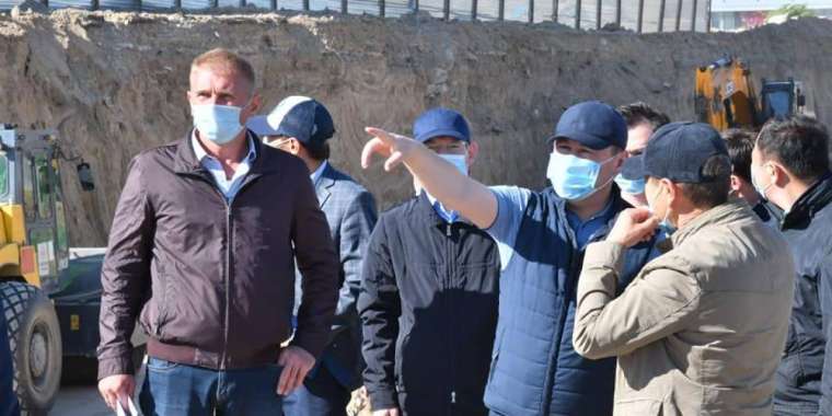 Шымкентте жол құрылысы қарқынды жүруде