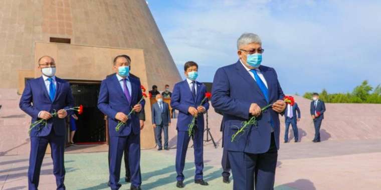 Қ.Көшербаев: Құрбандарды мәңгі есте қалдыру – ұрпақ алдындағы жауапкершілік