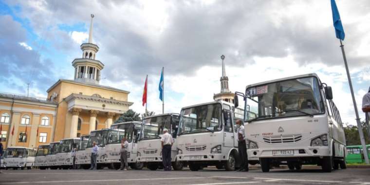 Бішкекте өзбек автобустары жүр