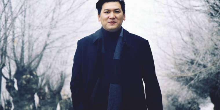 Нұрболат Жаңабекұлы. Шенеуніктей шешен емен, әйтпесем...