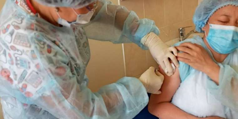 Вакцина салдырғандардың 0,05 пайызы ғана вирус жұқтырған