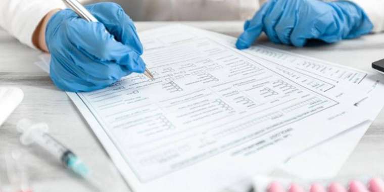 ПТР анықтама мен вакцина паспортын қолдан жасағаны үшін 11 млн теңгеге дейін айыппұл салынады