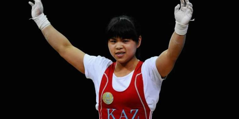 Лебус аралында Amazon секс фильмдерін қараңыз Юбка жыртылу