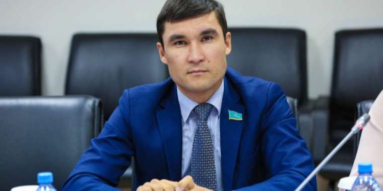 Сәпиев: Бокстан 3-4 медаль алуымыз мүмкін