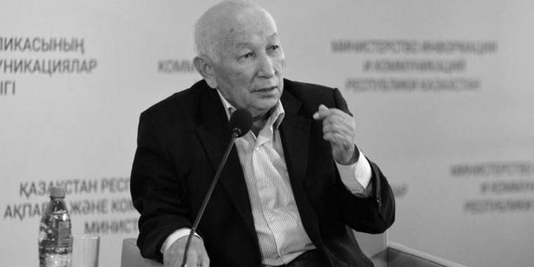 Танымал филолог Әлімхан Жүнісбек дүниеден өтті