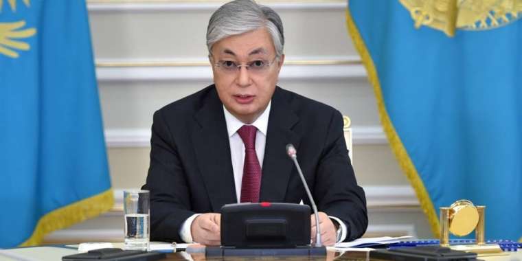 Тоқаев: Азаматтарды тіл мен ұлтына қарап кемсітетіндер жазаланады