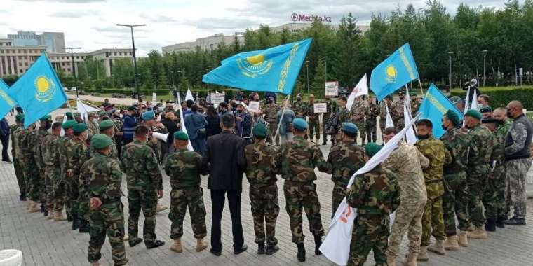 Ардагерлер «Ел тірегі» партиясын қолдамайды, митингісіне шықпайды