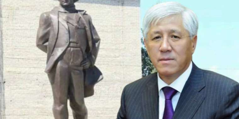 Мұқағали ескерткішінің беті бері қарайтын болды