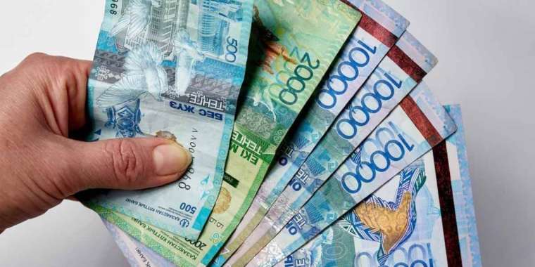 Төменгі жалақыны көтеру үшін петицияға қол жиналмақ