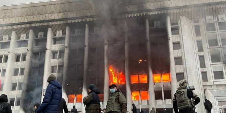 Алматы трагедиясы. Билікті кім басып алмақ болды?