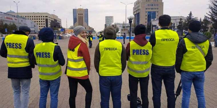 Послабили карантин, но журналистам вход в правительство запрещен
