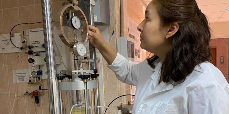 «Болашақ» түлегі: Ресейдің оқыту жүйесі СССР-дікіне ұқсайды