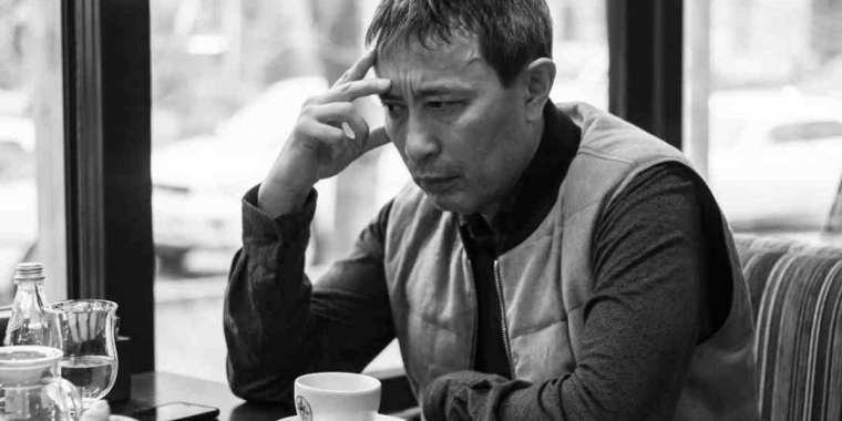 Е. Тұрсынов: "Әл.желідегі парақшаларымды жауып тастады"