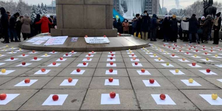 Демонизация приезжих и обвинения в терроризме. Как формируют нарратив о январских событиях