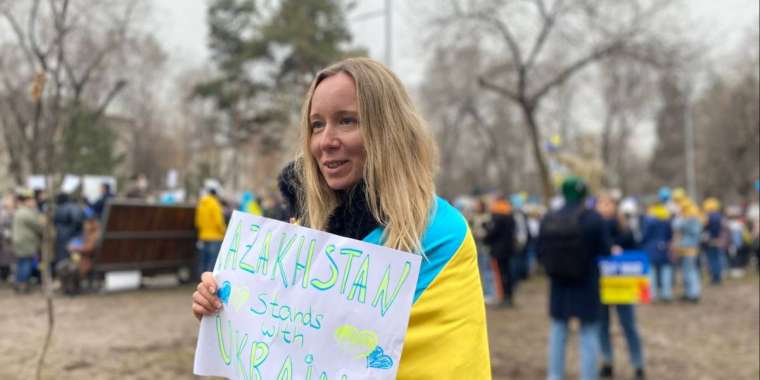 Бір адамға бір бөлке - Украинада туыстары бар қазақстандықтар не дейді?