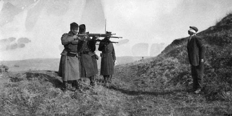 Зерттеуші: «Басын кесіп, прокурордың бөлмесіне іліп қойған...»