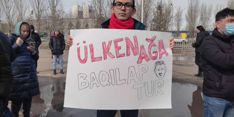 «Цензураға қарсымыз!». Белсенділер митингке шықты