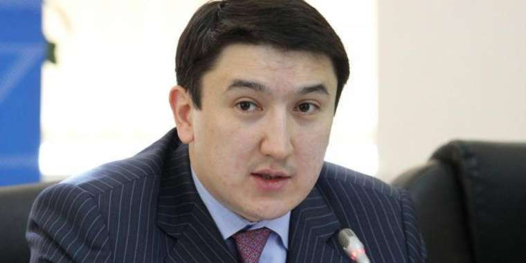 ҚазМұнайГазға кетуі мүмкін – Мырзағалиев Тоқаевқа үш ай ғана кеңесші болды